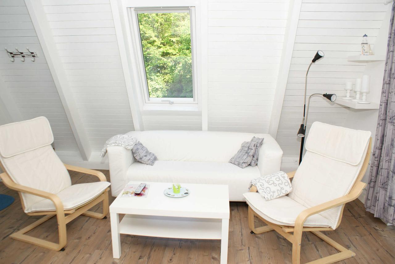 Zeltdachhaus Mit Moderner Ausstattung Villa Damp Exterior foto