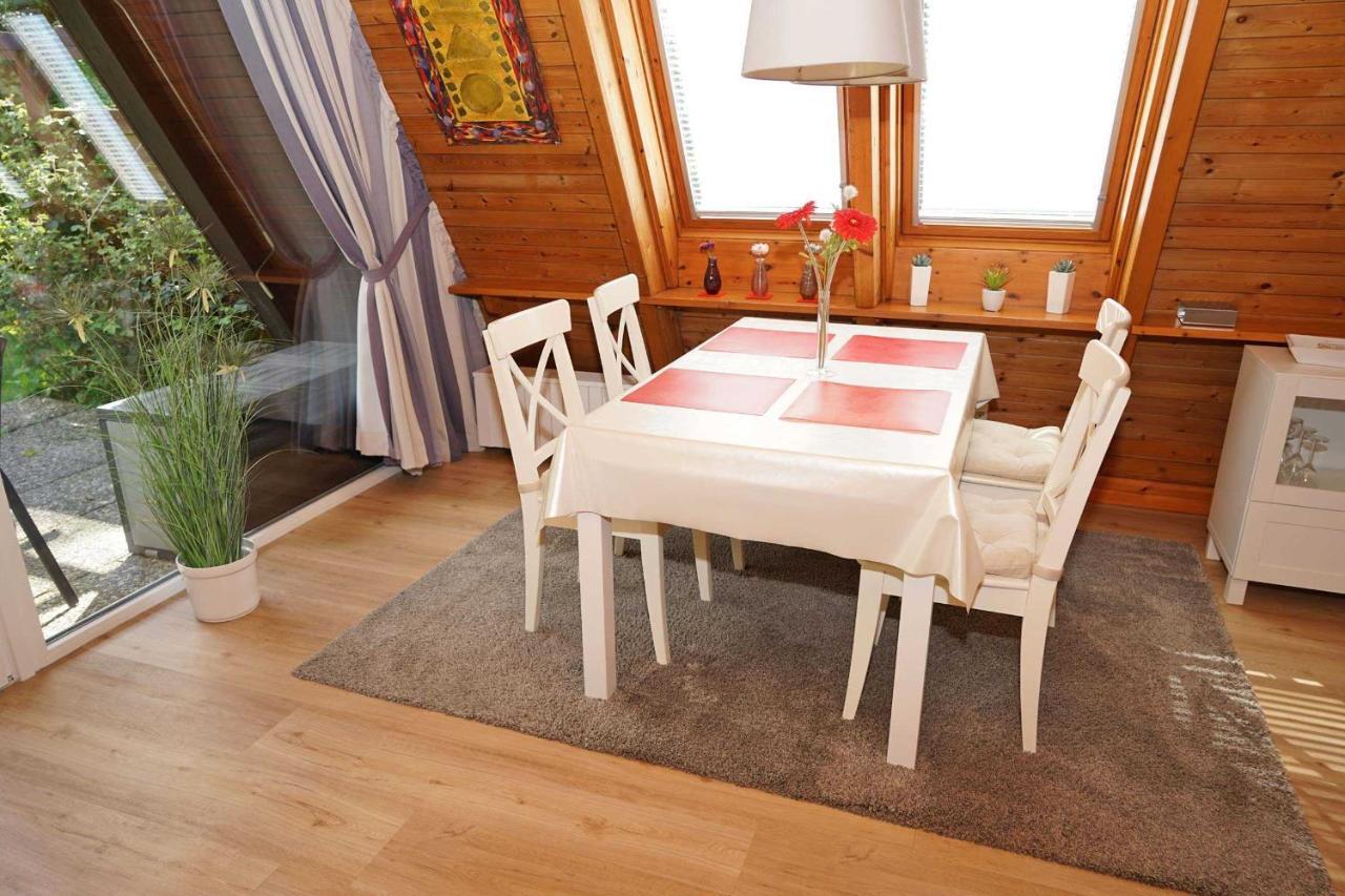 Zeltdachhaus Mit Moderner Ausstattung Villa Damp Exterior foto